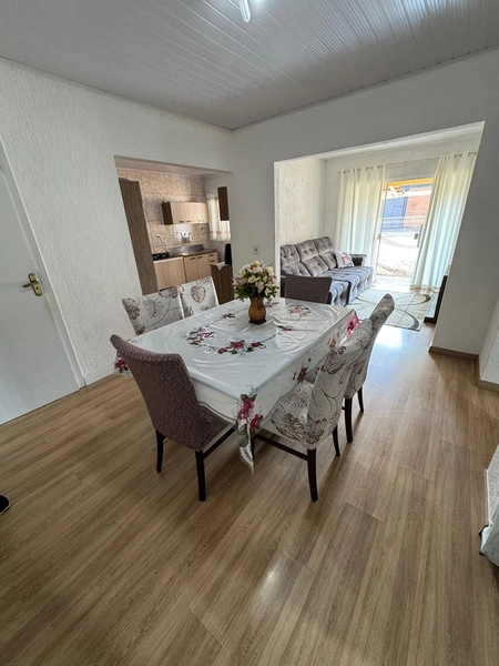 Casa à Venda em Guabiruba Centro com 3 Quartos e Piscina – 360m² de Terreno: 11ª foto da galeria de imagens do imóvel