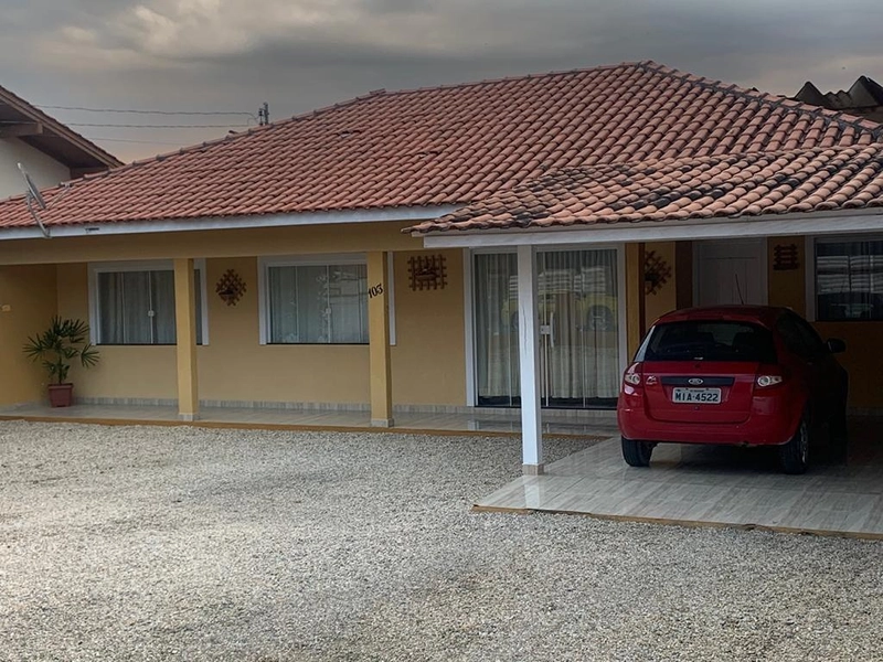 Casa à Venda em Guabiruba Centro com 3 Quartos e Piscina – 360m² de Terreno: 7ª foto da galeria de imagens do imóvel