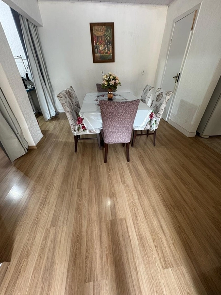 Casa à Venda em Guabiruba Centro com 3 Quartos e Piscina – 360m² de Terreno: 2ª foto da galeria de imagens do imóvel