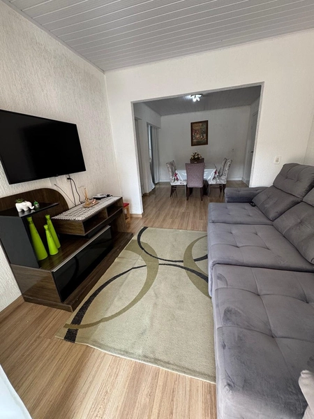 Casa à Venda em Guabiruba Centro com 3 Quartos e Piscina – 360m² de Terreno: 9ª foto da galeria de imagens do imóvel