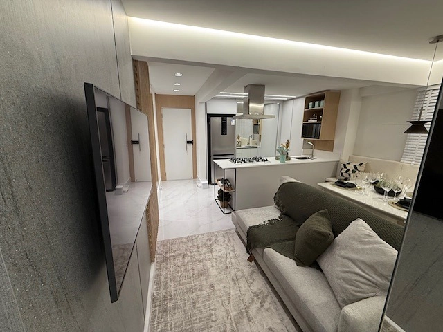 Apartamento em Edifício Frente Mar no Edifício Imperatriz – Balneário Camboriú: 3ª foto da galeria de imagens do imóvel