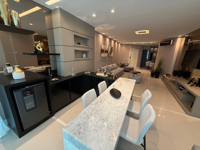 Apartamento dos Sonhos em Balneário Camboriú – 3 Suítes e Muito Lazer!: 1ª foto da galeria de imagens do imóvel