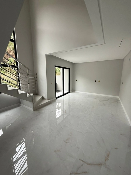 Casa à Venda em Brusque – 157 m² com Acabamento Premium: 7ª foto da galeria de imagens do imóvel