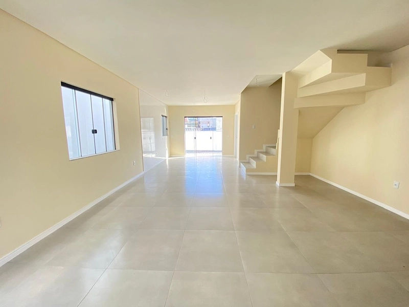 🏡 Casa à Venda – Rua dos Schimaia, Guabiruba: 9ª foto da galeria de imagens do imóvel