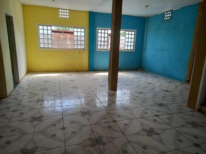Vende-se imóvel com dois apartamentos em Alter do Chão: 2ª foto da galeria de imagens do imóvel