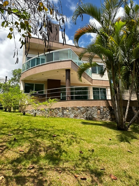 Casa em Condomínio