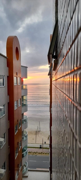 REALIZE UM SONHO! Apartamento frente mar localizado no Centro de Itapema.: 1ª foto da galeria de imagens do imóvel