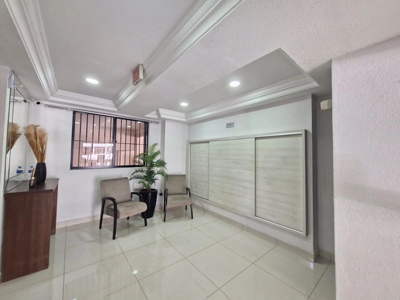 Apartamento para Aluguel – Meia Praia: 18ª foto da galeria de imagens do imóvel