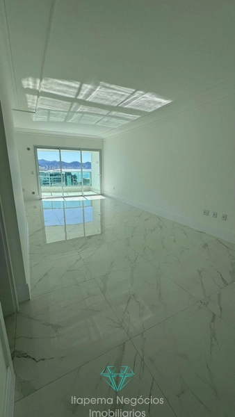 Apartamento 4 suítes 3 vagas Itapema - Meia Praia SC: 1ª foto da galeria de imagens do imóvel