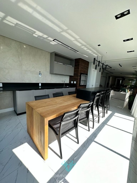 Localizado na quadra do mar - Apartamento 3 suítes, 3 vagas, Itapema.: 2ª foto da galeria de imagens do imóvel
