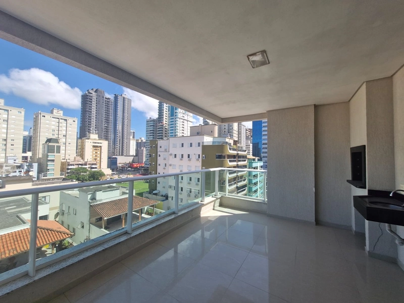 Apartamento à Venda – Quadra do Mar | Meia Praia – Itapema/SC: 1ª foto da galeria de imagens do imóvel