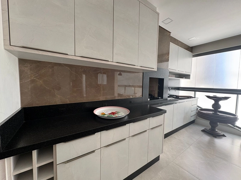 Apartamento mobiliado finissimo acabamento localizado proximo ao píer quadra mar no bairro Meia Praia Itapema SC.: 21ª foto da galeria de imagens do imóvel