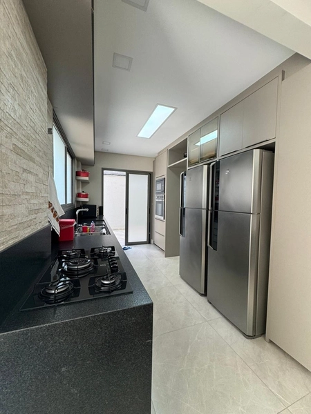 Apartamento mobiliado finissimo acabamento localizado proximo ao píer quadra mar no bairro Meia Praia Itapema SC.: 24ª foto da galeria de imagens do imóvel