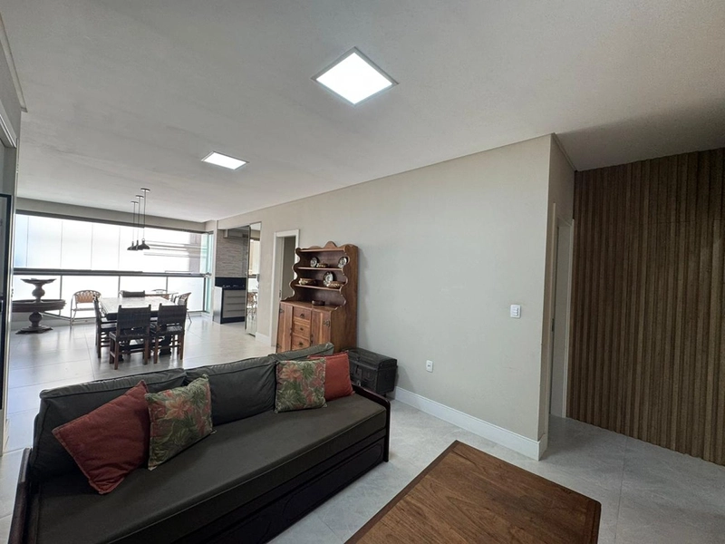 Apartamento mobiliado finissimo acabamento localizado proximo ao píer quadra mar no bairro Meia Praia Itapema SC.: 16ª foto da galeria de imagens do imóvel