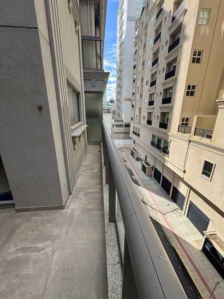 Apartamento mobiliado finissimo acabamento localizado proximo ao píer quadra mar no bairro Meia Praia Itapema SC.: 15ª foto da galeria de imagens do imóvel