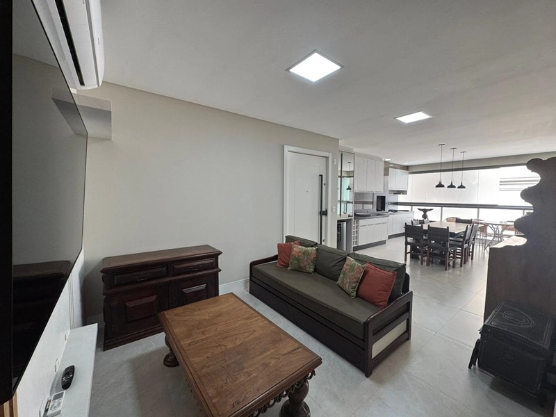 Apartamento mobiliado finissimo acabamento localizado proximo ao píer quadra mar no bairro Meia Praia Itapema SC.: 17ª foto da galeria de imagens do imóvel