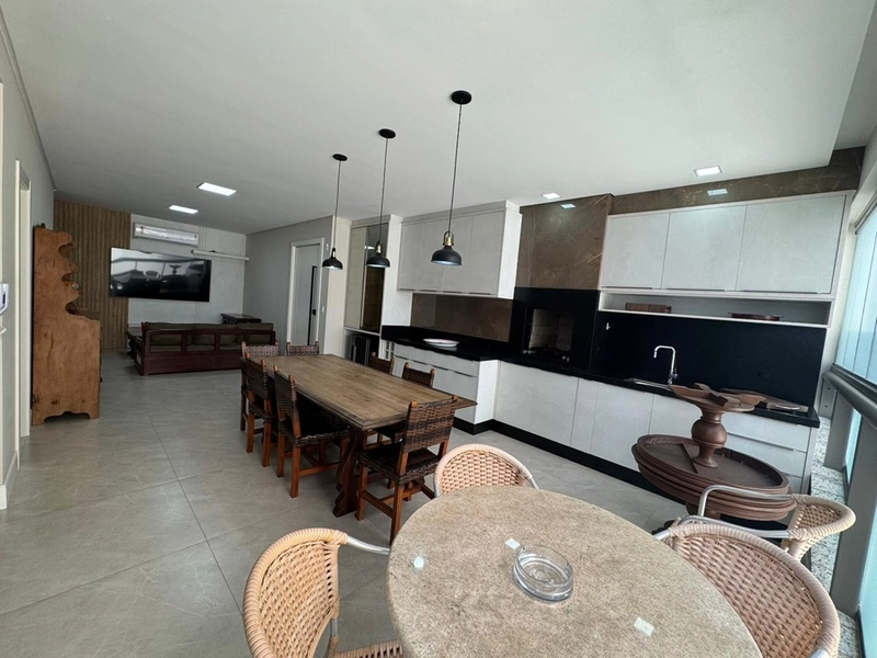 Apartamento mobiliado finissimo acabamento localizado proximo ao píer quadra mar no bairro Meia Praia Itapema SC.: 20ª foto da galeria de imagens do imóvel