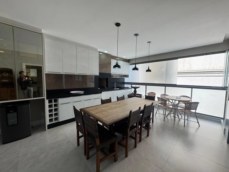 Apartamento mobiliado finissimo acabamento localizado proximo ao píer quadra mar no bairro Meia Praia Itapema SC.: 19ª foto da galeria de imagens do imóvel