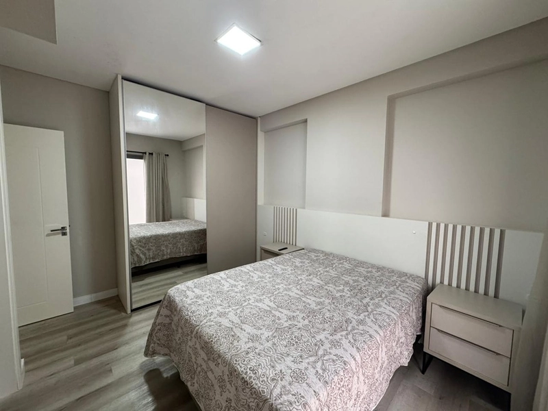 Apartamento mobiliado finissimo acabamento localizado proximo ao píer quadra mar no bairro Meia Praia Itapema SC.: 28ª foto da galeria de imagens do imóvel