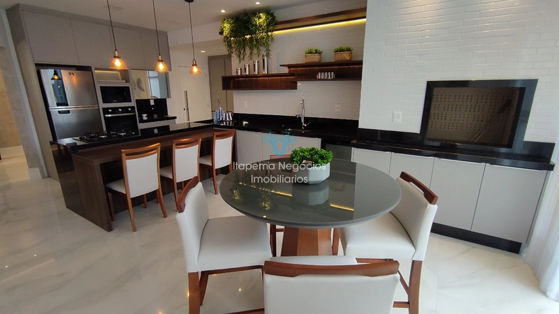 Apartamento à venda em Meia Praia, localizado na segunda quadra: 2ª foto da galeria de imagens do imóvel