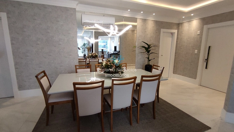 Apartamento à venda em Meia Praia, localizado na segunda quadra: 14ª foto da galeria de imagens do imóvel