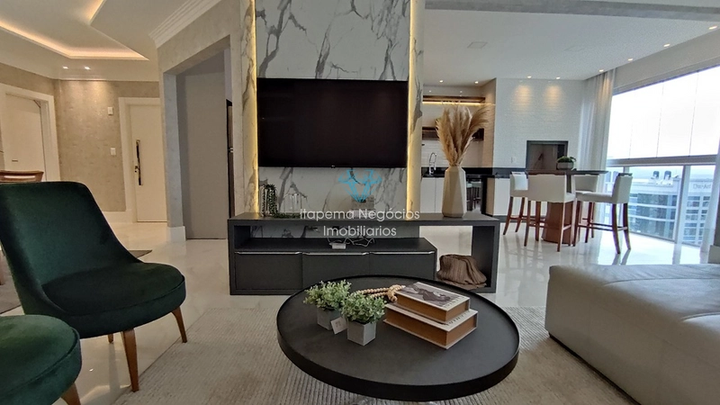Apartamento à venda em Meia Praia, localizado na segunda quadra: 7ª foto da galeria de imagens do imóvel