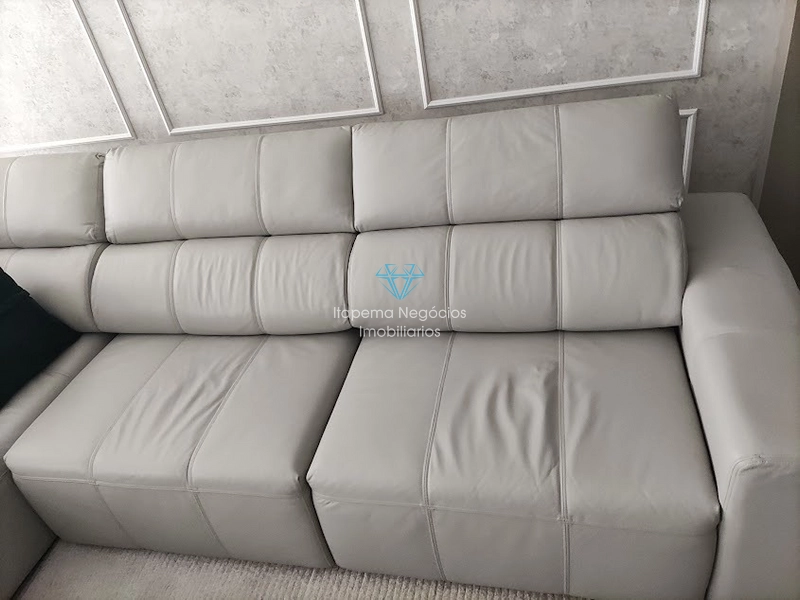 Apartamento à venda em Meia Praia, localizado na segunda quadra: 26ª foto da galeria de imagens do imóvel