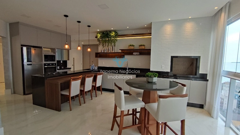 Apartamento à venda em Meia Praia, localizado na segunda quadra: 5ª foto da galeria de imagens do imóvel