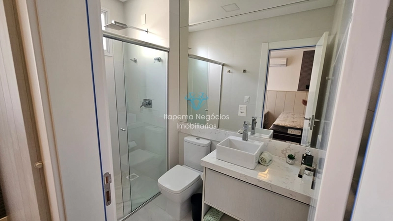 Apartamento à venda em Meia Praia, localizado na segunda quadra: 38ª foto da galeria de imagens do imóvel