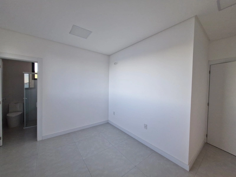 Excelente apartamento em Porto Belo : 2ª foto da galeria de imagens do imóvel