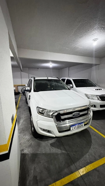 Apartamento com 3 Suítes e 3 Vagas na Segunda Quadra do Mar – 158 m² de Área Privativa: 30ª foto da galeria de imagens do imóvel