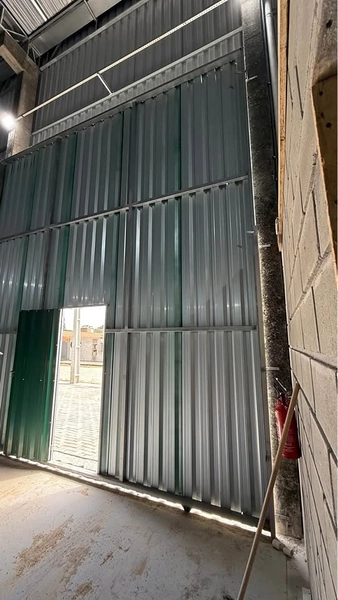 Galpão para Locação – Perequê: 2ª foto da galeria de imagens do imóvel