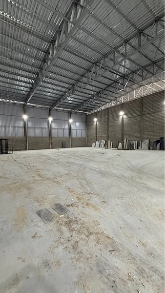 Galpão para Locação – Perequê: 3ª foto da galeria de imagens do imóvel