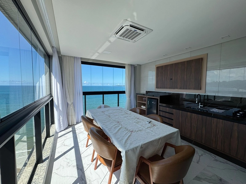 Localizado na quadra do mar - Apartamento 3 suítes, 2 vagas, Itapema.: 4ª foto da galeria de imagens do imóvel