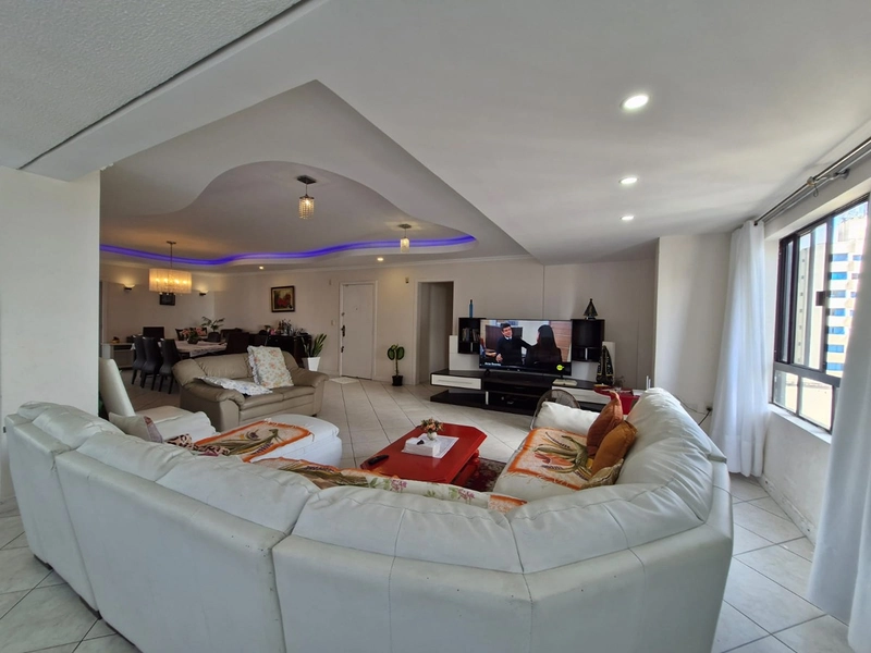 Apartamento para Locação - Meia Praia: 4ª foto da galeria de imagens do imóvel