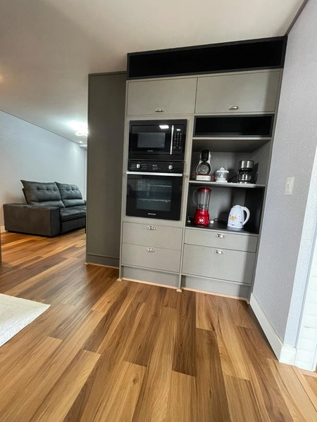 Apartamento à Venda no Bairro Morretes – 2 Dormitórios (1 Suíte) | 70m² | Mobiliado | 1 Vaga: 1ª foto da galeria de imagens do imóvel