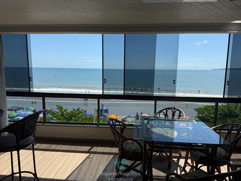 Apartamento em ótima localização com 4 quartos, Mobiliado - Quadra mar: 2ª foto da galeria de imagens do imóvel