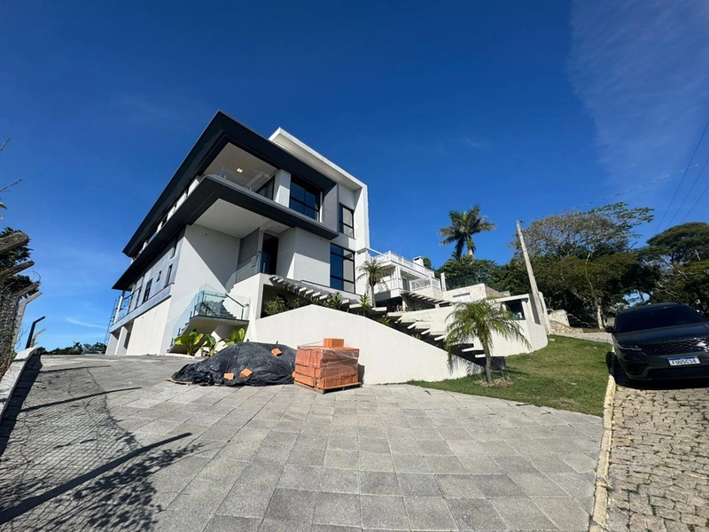 Casa de Alto Padrão em Condomínio Fechado em Bombinhas/SC: 89ª foto da galeria de imagens do imóvel