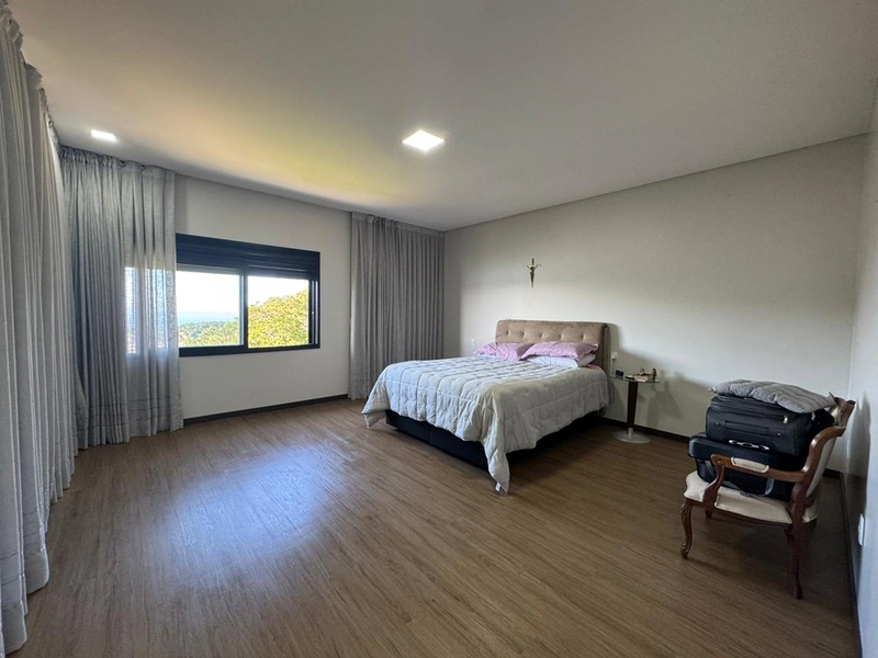 Casa de Alto Padrão em Condomínio Fechado em Bombinhas/SC: 28ª foto da galeria de imagens do imóvel