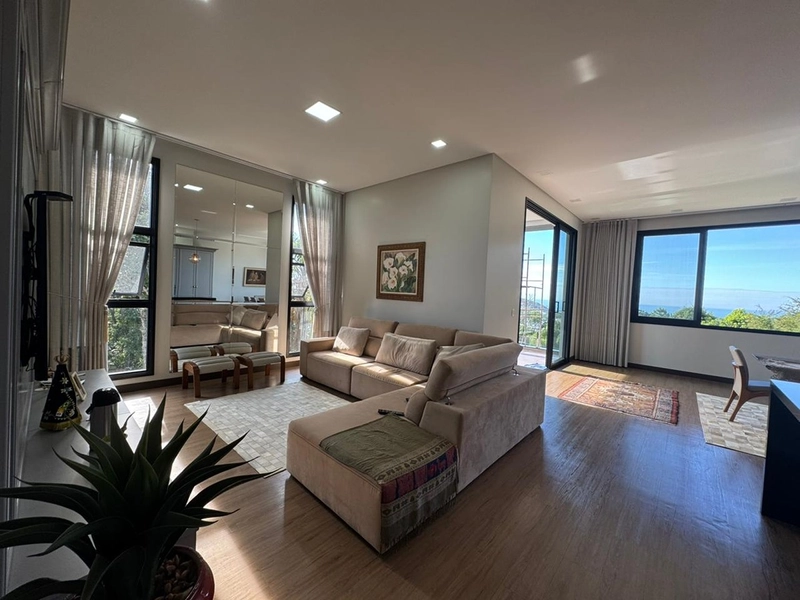 Casa de Alto Padrão em Condomínio Fechado em Bombinhas/SC: 15ª foto da galeria de imagens do imóvel