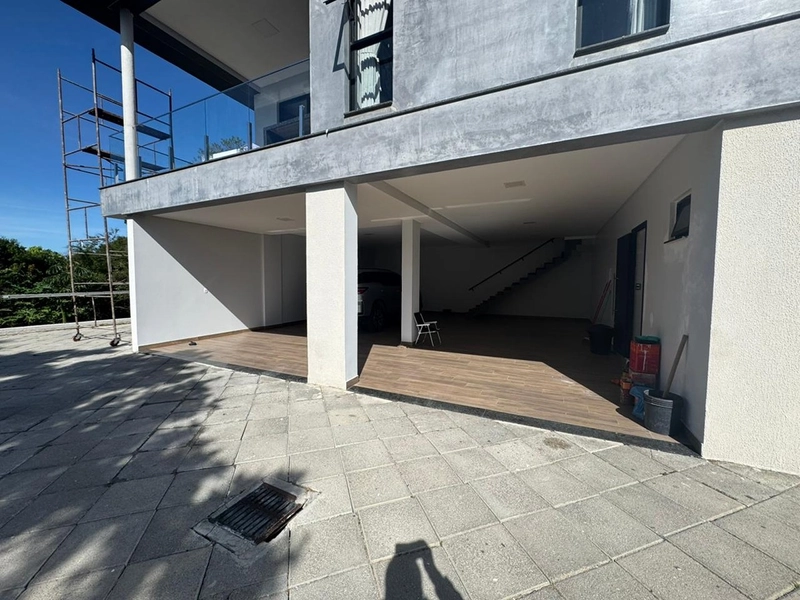 Casa de Alto Padrão em Condomínio Fechado em Bombinhas/SC: 6ª foto da galeria de imagens do imóvel
