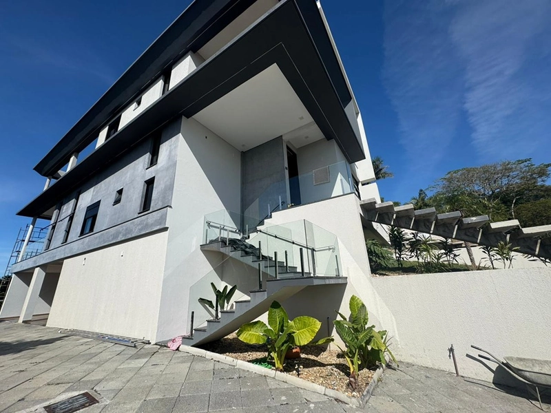 Casa de Alto Padrão em Condomínio Fechado em Bombinhas/SC: 87ª foto da galeria de imagens do imóvel