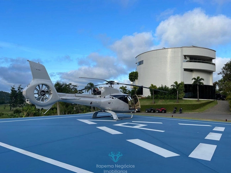 Casa de luxo com 6 suítes, 1.747m² e vista para o mar no Iate Club: 29ª foto da galeria de imagens do imóvel
