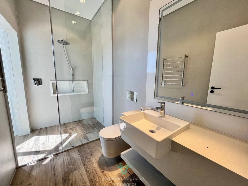 Casa de luxo com 6 suítes, 1.747m² e vista para o mar no Iate Club: 16ª foto da galeria de imagens do imóvel