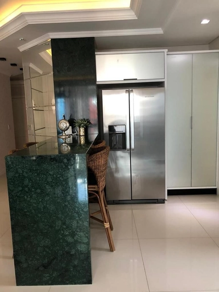 Apartamento com 4 suítes no centro de Itapema.: 8ª foto da galeria de imagens do imóvel
