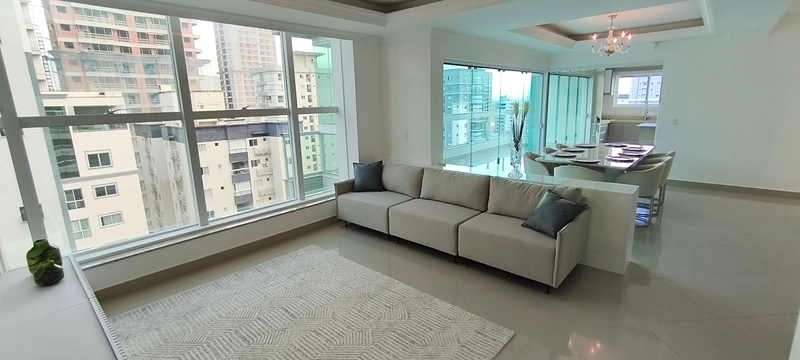 Cobertura Duplex  com Piscina Privativa - 4 vagas - Meia Praia / Itapema: 8ª foto da galeria de imagens do imóvel