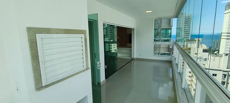 Cobertura Duplex  com Piscina Privativa - 4 vagas - Meia Praia / Itapema: 1ª foto da galeria de imagens do imóvel