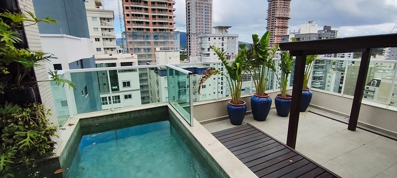 Cobertura Duplex  com Piscina Privativa - 4 vagas - Meia Praia / Itapema: 32ª foto da galeria de imagens do imóvel