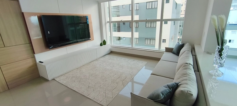 Cobertura Duplex  com Piscina Privativa - 4 vagas - Meia Praia / Itapema: 9ª foto da galeria de imagens do imóvel