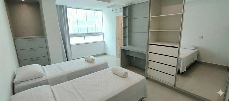 Cobertura Duplex  com Piscina Privativa - 4 vagas - Meia Praia / Itapema: 14ª foto da galeria de imagens do imóvel